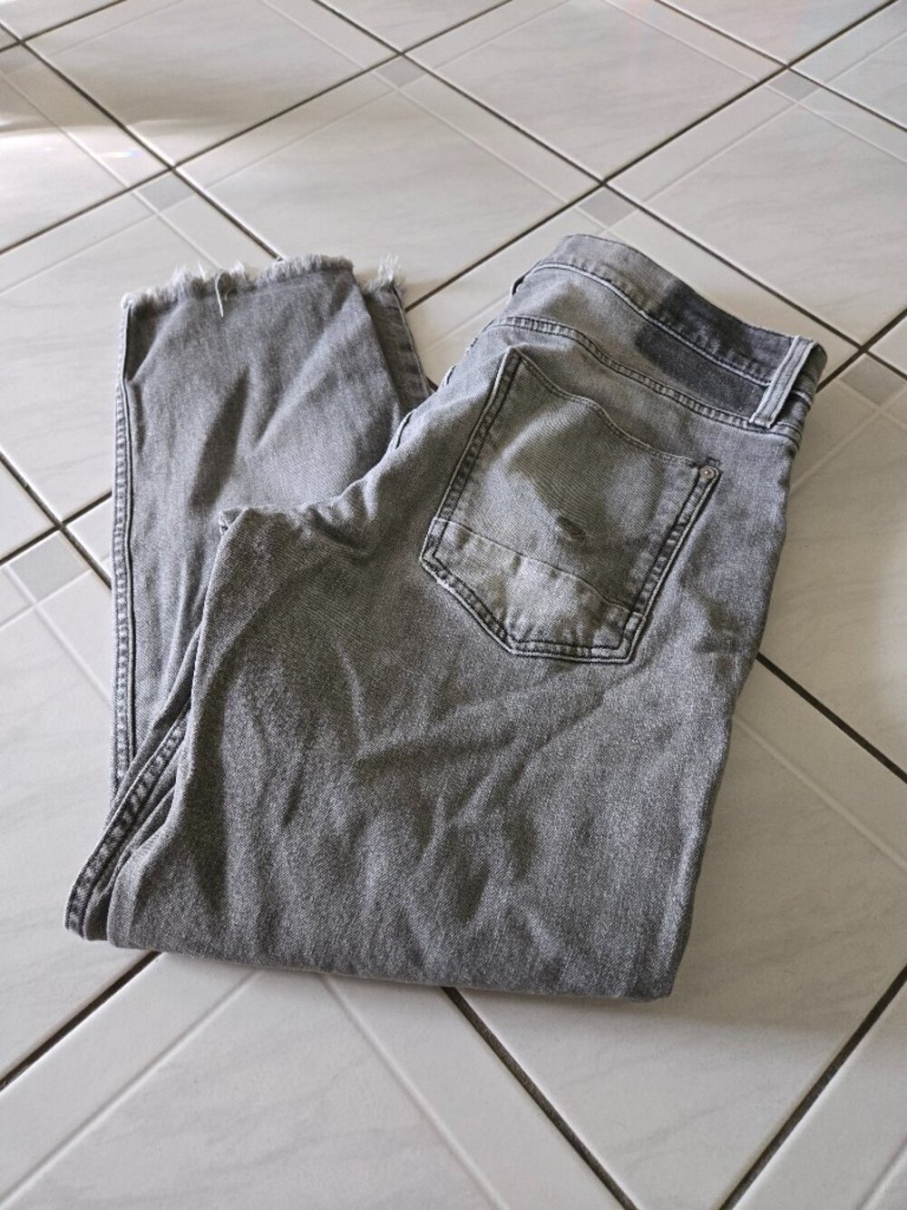Hudson Blake Slim Straight Cropped Jeans Gray 34x28